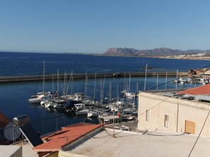 Beach/ocean view - Porto Chania (Chania)
