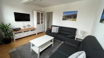 House | Living area | 32-inch TV with satellite channels