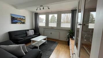 House | Living area | 32-inch TV with satellite channels