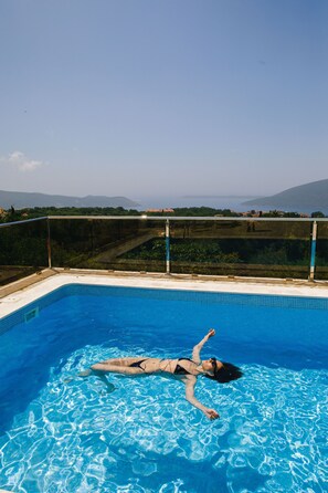 Utomhuspool
