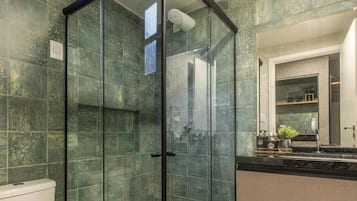 Shower, towels, toilet paper