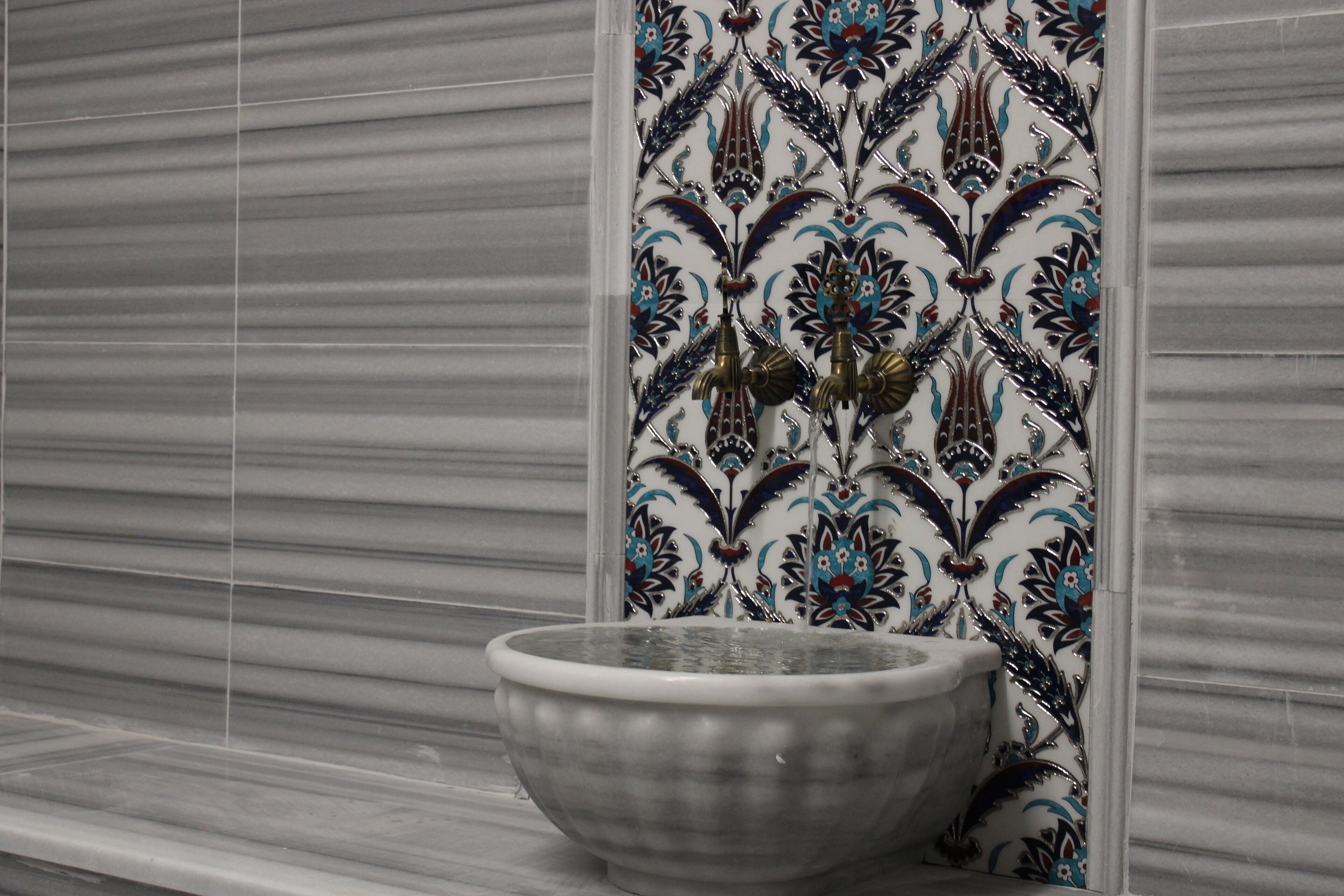 3 treatment rooms, massages