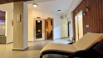 3 hoitohuonetta, hierontapalveluita