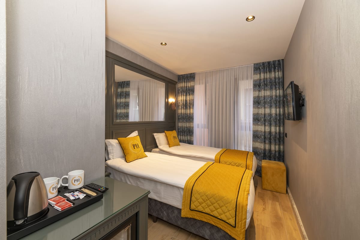 Premium bedding, minibar, in-room safe, desk