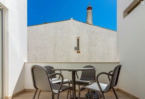 Outdoor dining - Gaivota's Praia da Luz inn (Luz)