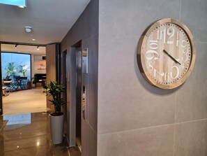 Uklassifisert bilde, 2 av 34, knapp