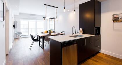Spacious 2 Bedroom Condo in Little Italy