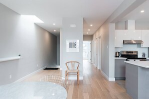 Uklassifisert bilde, 4 av 16, knapp