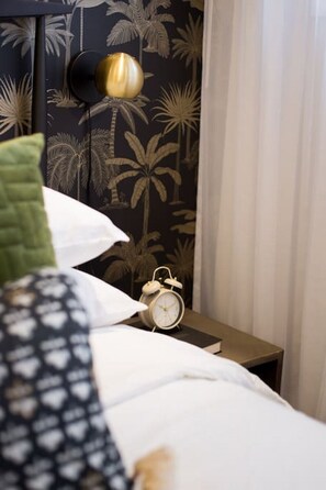 1 habitación, tabla de planchar con plancha, wifi gratis y ropa de cama 