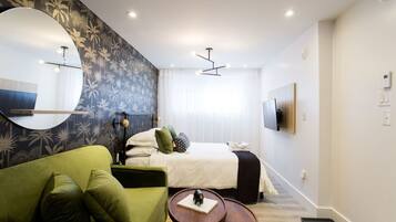 1 habitación, tabla de planchar con plancha, wifi gratis y ropa de cama