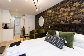1 chambre, fer et planche à repasser, accès au Wi-Fi (inclus)
