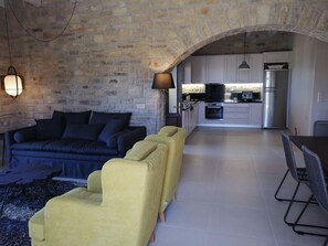Luxury Villa, 4 Bedrooms