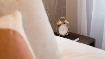 1 habitación, tabla de planchar con plancha, wifi gratis y ropa de cama