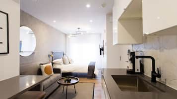1 chambre, fer et planche à repasser, Wi-Fi gratuit, draps fournis