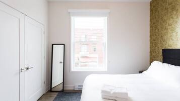 1 bedroom, desk, iron/ironing board, travel cot