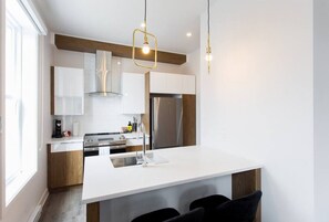 Fridge, microwave, oven, dishwasher