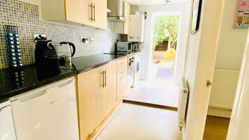 Apartment | Private kitchen | Fridge, microwave, oven, stovetop