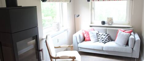 Kamin, Bücher, Stereoanlage