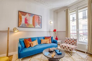 TV - Sweett | Compiegne Duplex (Paris)