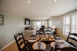 Dining - Surf & Racquet Club B148 -Pool (Fernandina Beach)