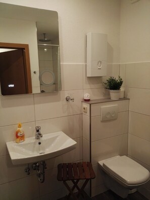 Apartment, Patio | Bathroom