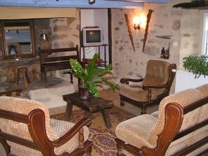 تلفزيون، مشغل دي في دي، تنس طاولة