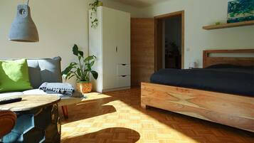 2 bedrooms, minibar, free WiFi, bed sheets