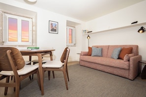 Deluxe-Apartment, 1 Schlafzimmer, Flussblick | Wohnbereich