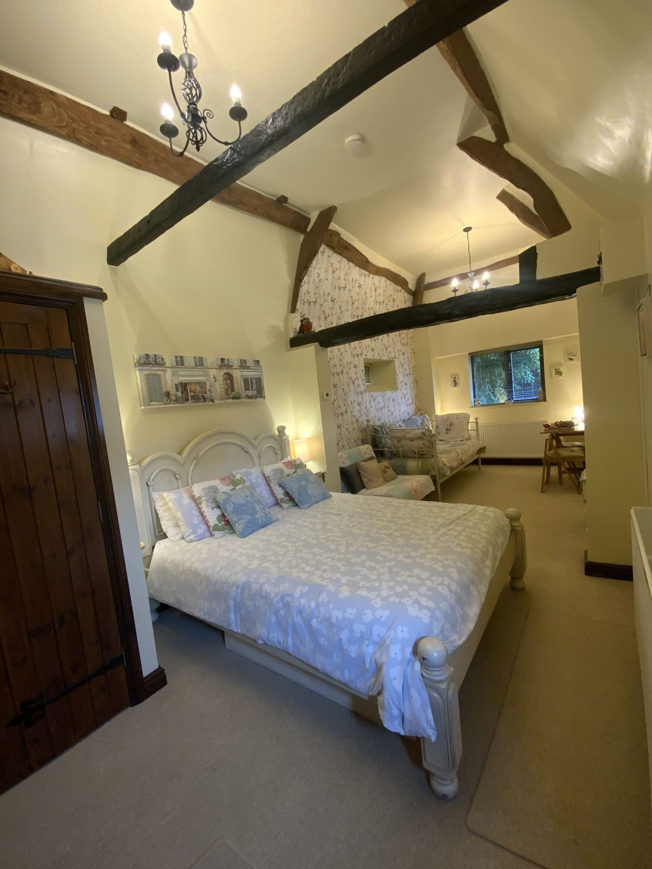 Deluxe Quadruple Room, Ensuite (The Smithy) | Interior