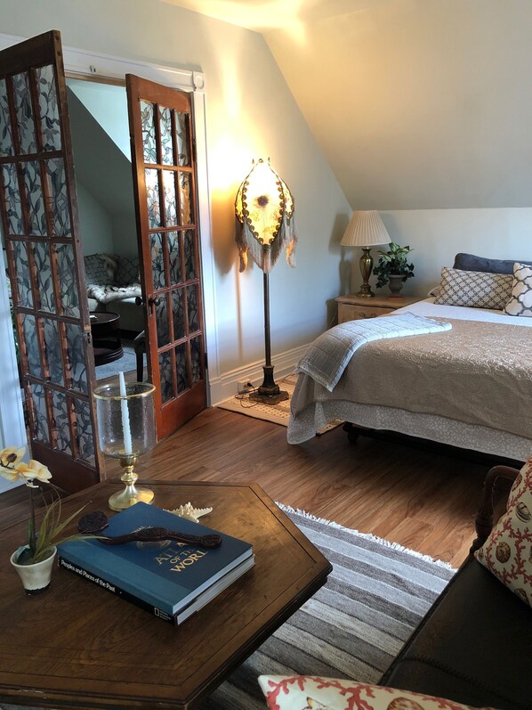 3 makuuhuonetta, silitysrauta/-lauta, vauvan matkasänky, ilmainen Wi-Fi