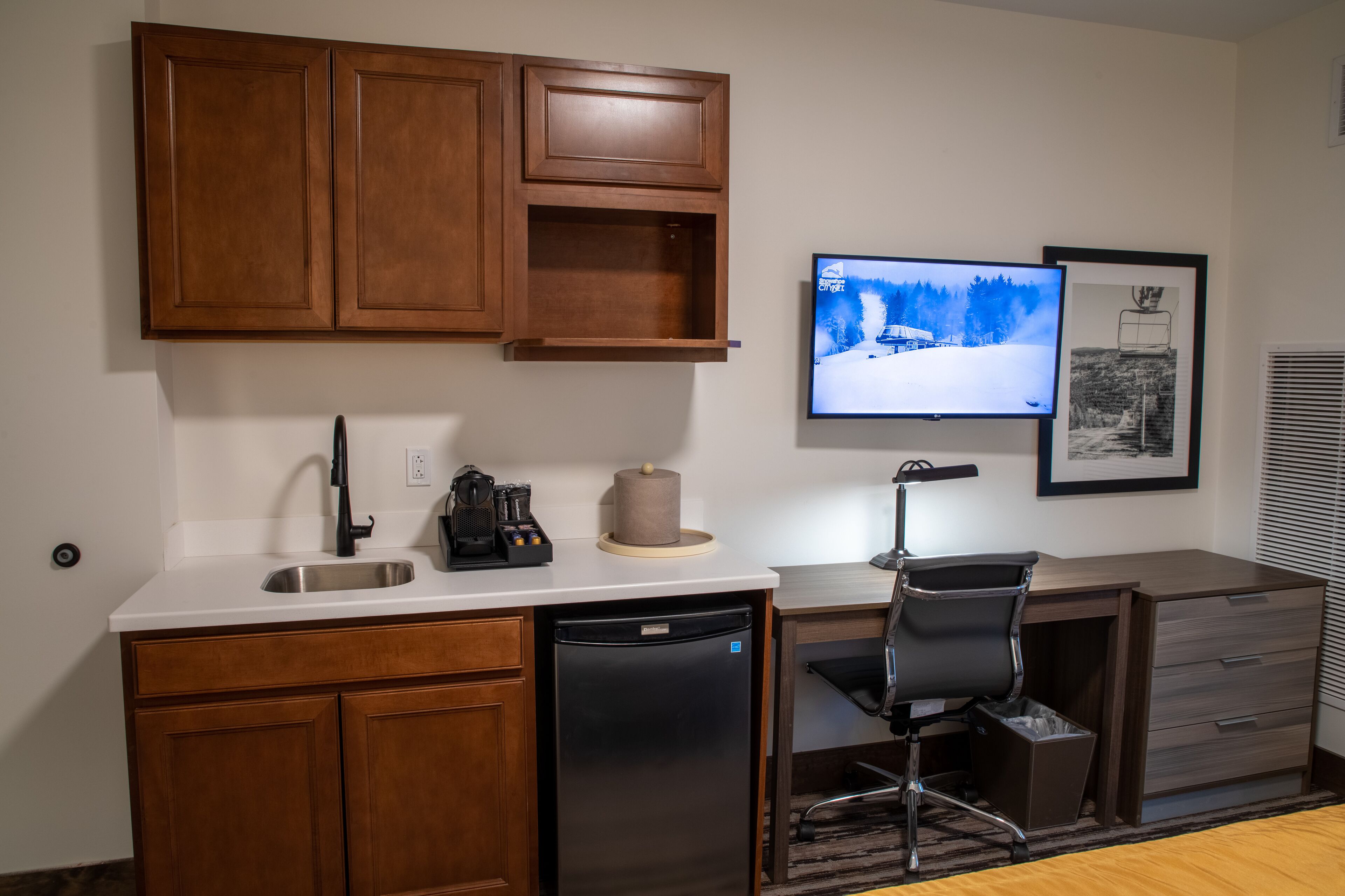 junior studio, 1 queen bed with sofa bed | premium bedding, in-room safe, iron/ironing board, free wifi