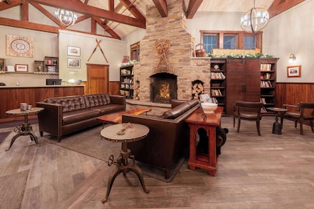 Lobby. Corduroy Inn and Lodge, Trademark Collection by Wyndham