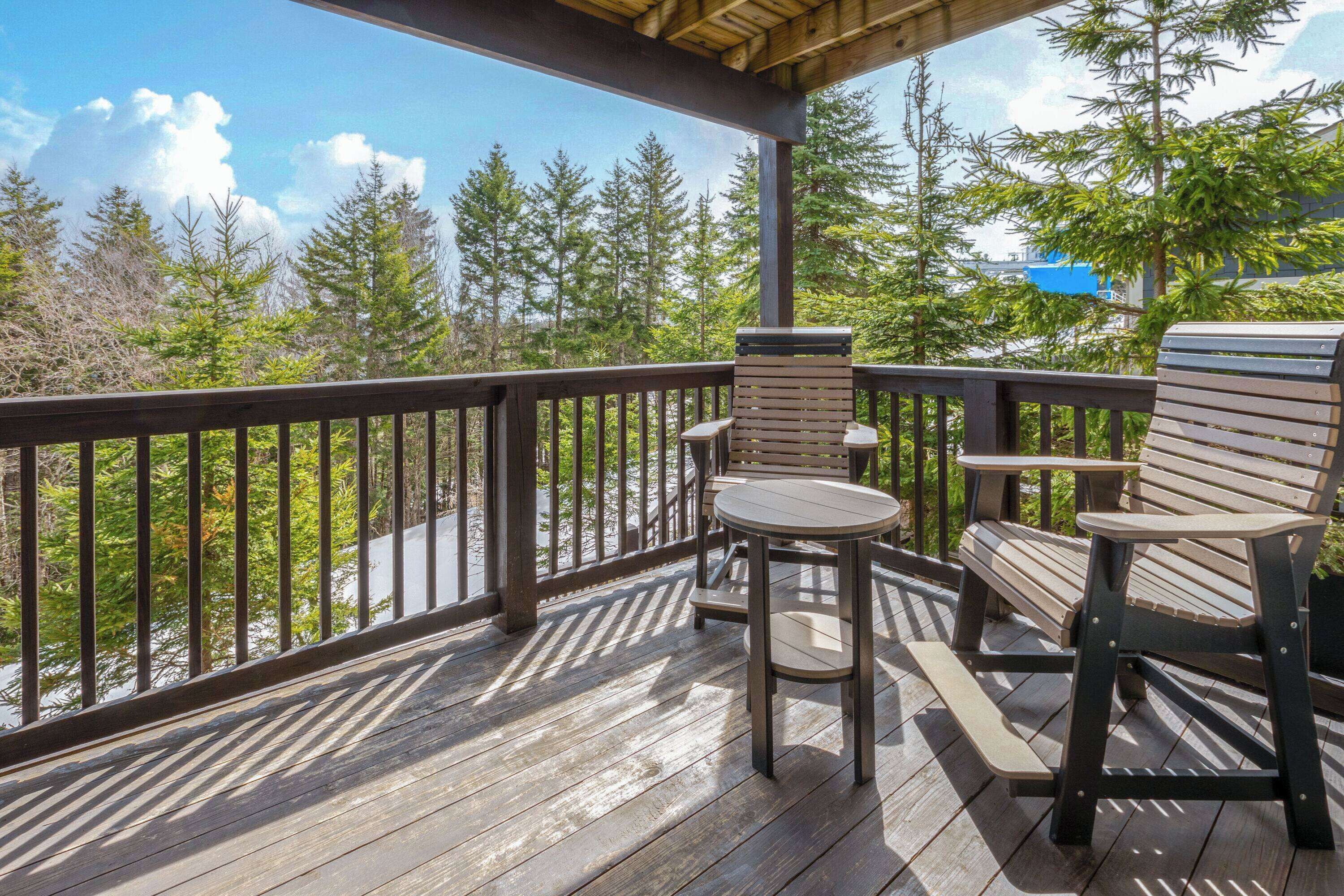 suite, 1 king bed with sofa bed, non smoking (sunrise view, dog-friendly) | premium bedding, in-room safe, iron/ironing board, free wifi