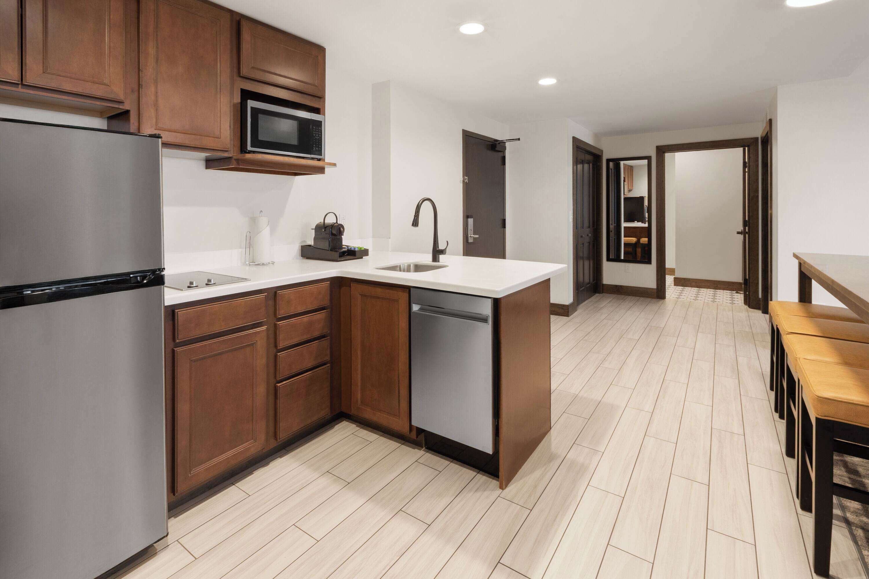 suite, multiple beds, non smoking (lodge, sunset view) | premium bedding, in-room safe, iron/ironing board, free wifi