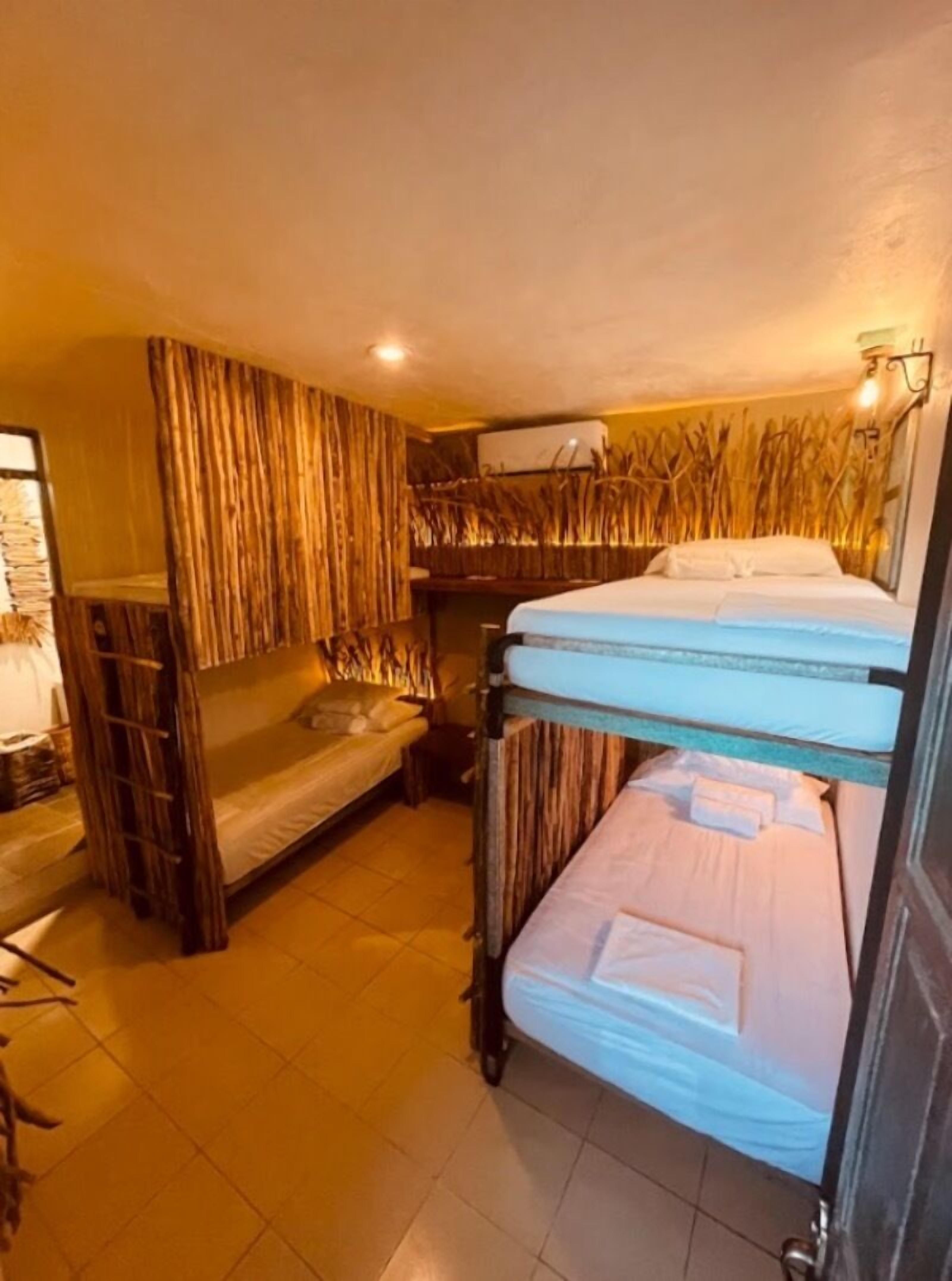 Chambre Quadruple | Literie de qualité supérieure, couette en duvet d'oie