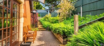 The Grove Annexe