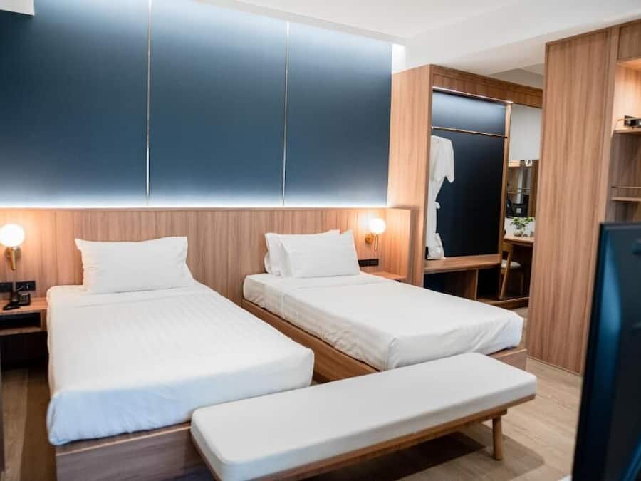 Deluxe Twin Room | Escrivaninha, espaço de trabalho para notebook, Wi-Fi de cortesia