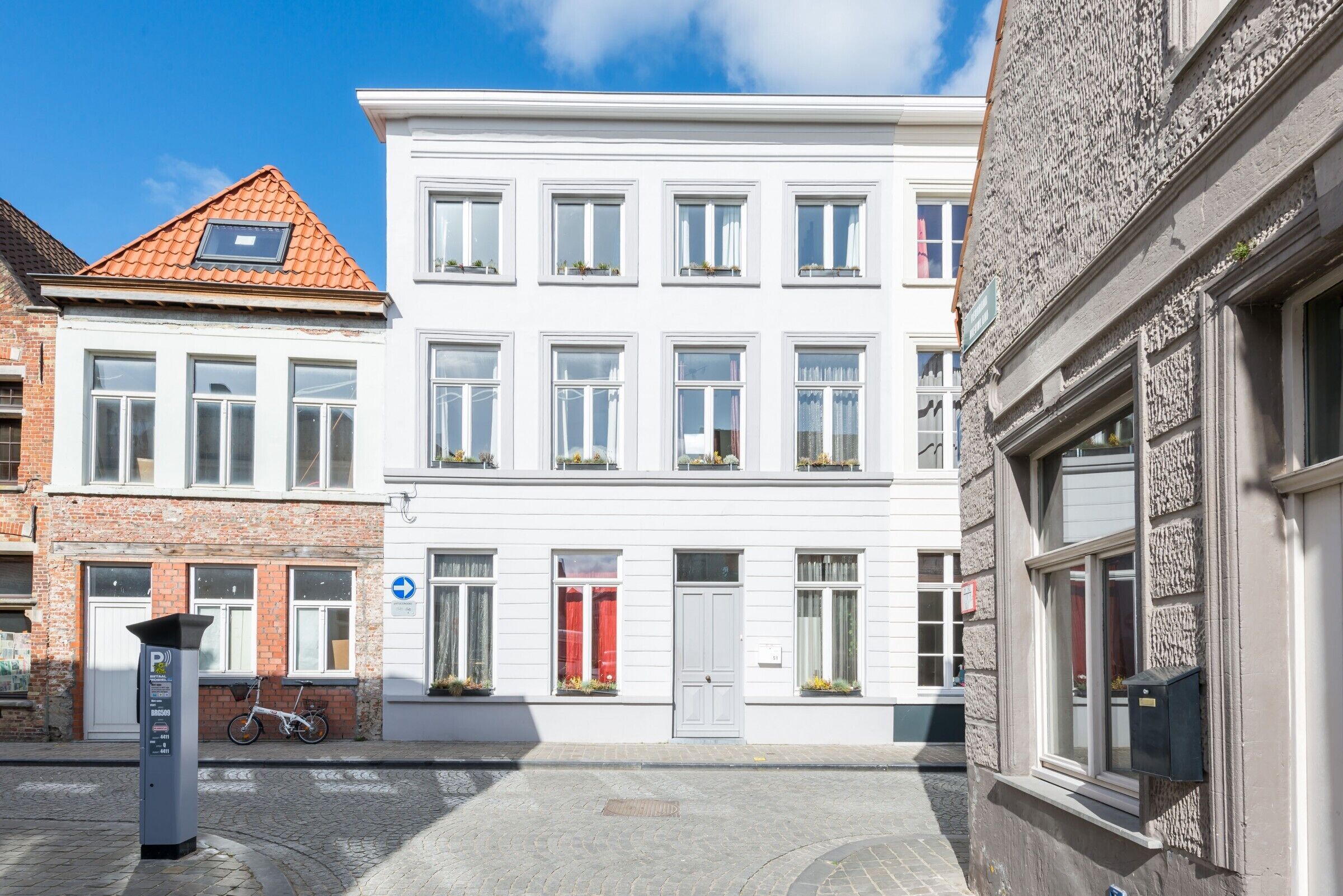 House 2 bedrooms, with garden