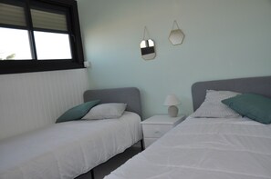 Room - Appartement Le Cauris by Agence Bru - 324399 (Lacanau)