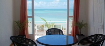 Ocean view villa and elegance