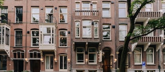 Hotel Omega