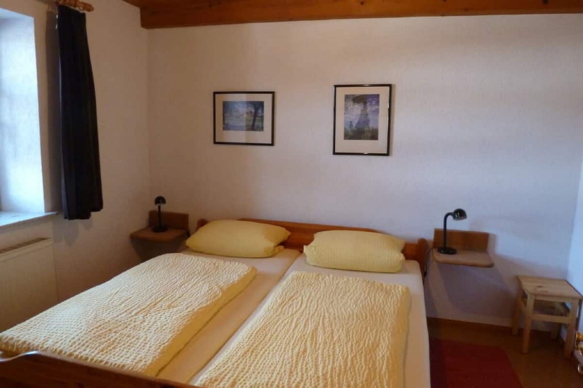 Apartemen, balkon, pemandangan gunung | 2 kamar tidur dan Wi-Fi gratis
