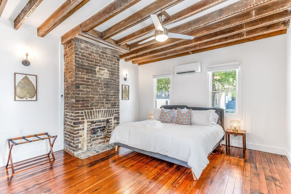 2 makuuhuonetta, silitysrauta/-lauta, vauvan matkasänky, Wi-Fi