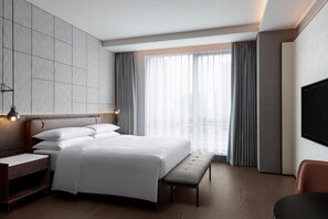 Premium bedding, minibar, in-room safe, laptop workspace - Four Points by Sheraton Chengdu Tianfu New Area (Chengdu)