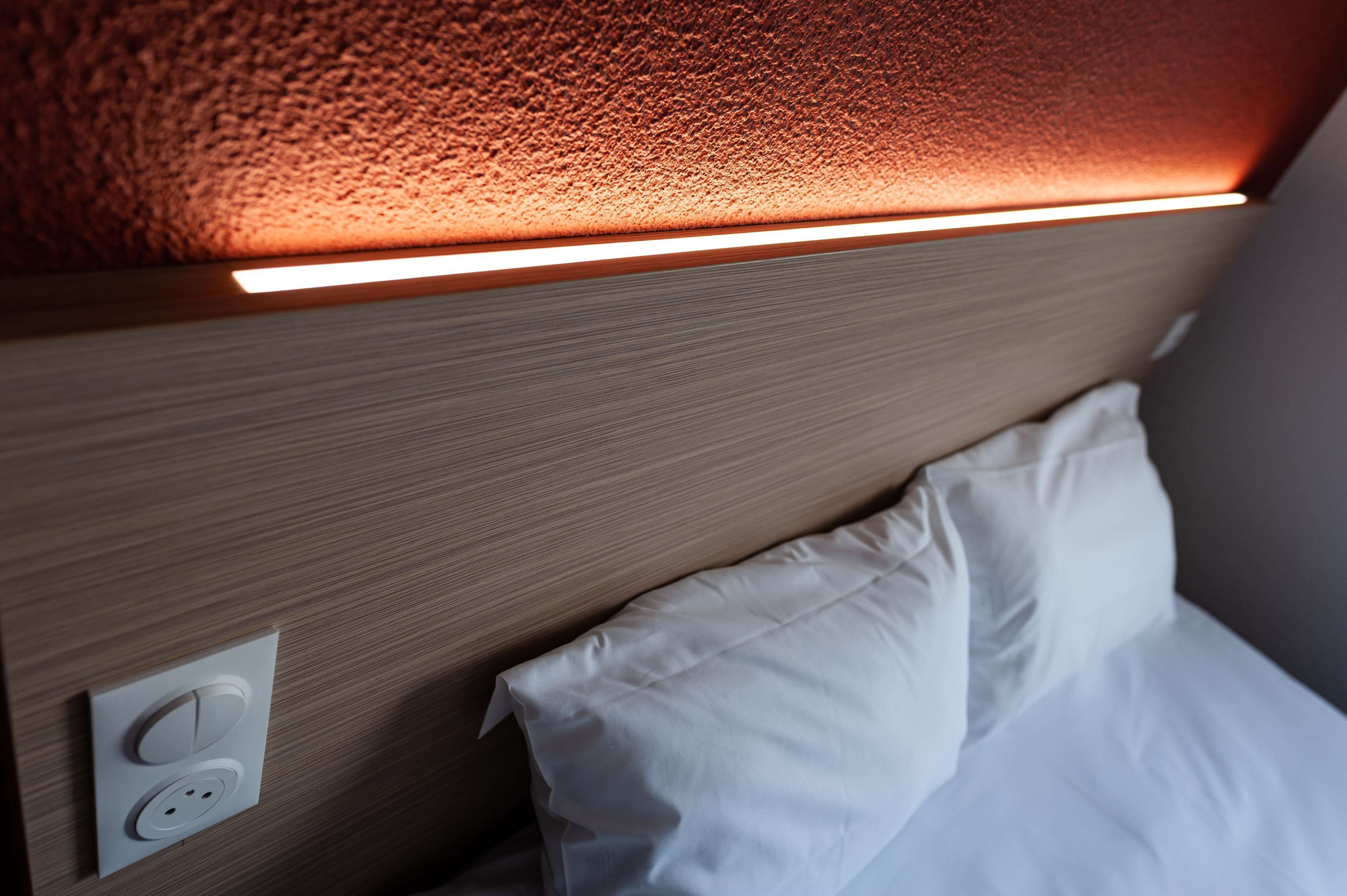 blackout curtains, free wifi, bed sheets, wheelchair access