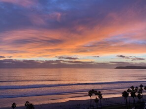 On the beach, sun-loungers, beach towels - Coronado Dream Luxury Oceanfront Condo! Location, Location, Location!!! (Coronado)