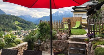 Ferienwohnung Oma Rosa mit Traumblick und Zentrumsnähe