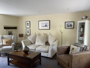 Family Cottage, Ensuite | Lounge - Cosy Nook Cottage (Appleby-in-Westmorland)
