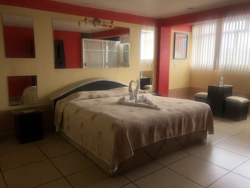 Hotel & Villas Monarca Circuito