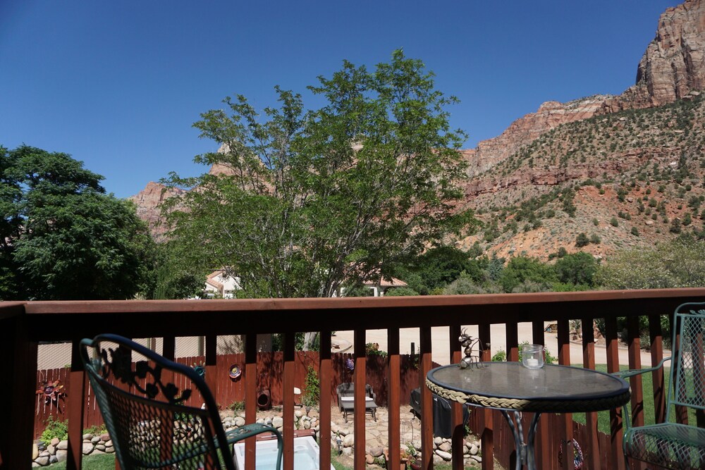 Harvest House Bed & Breakfast by null